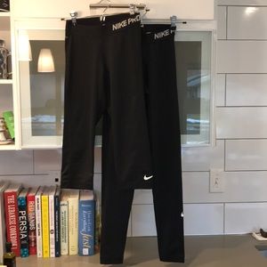 1 pair of half-length Nike Pro leggings